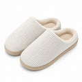 Chaussons 36/37 en textile côtelé beige à doublure douce pour intérieur
