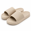 Claquettes 40/41 en matière synthétique beige à bride striée pour adulte